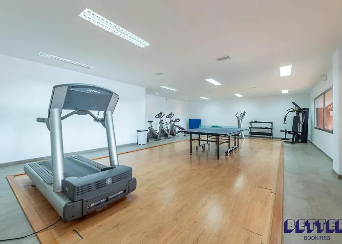 Prime Amenities In Sotosorena By Better Bookings * Эстепона